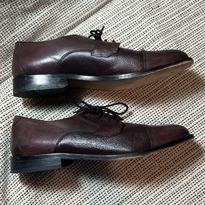 Bostonian Men's 10.5 M Toe Cap Oxfords Shoes Made in Italy 27848